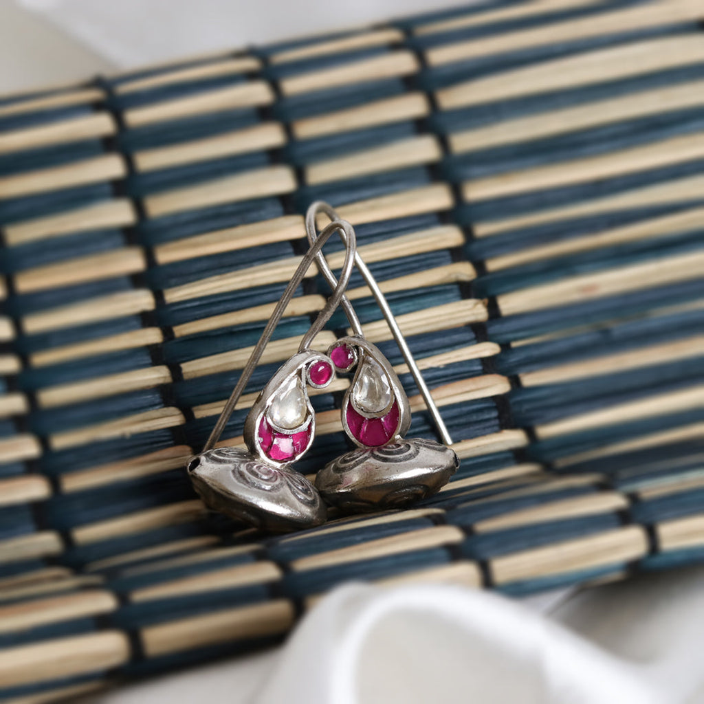 SILVER EARRING