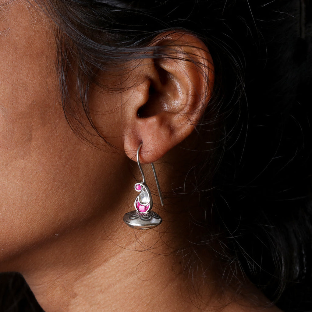 SILVER EARRING