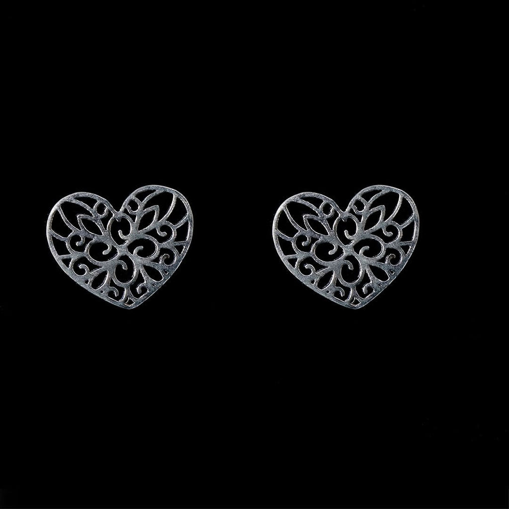 Classic Stud Earrings – Everyday Elegance