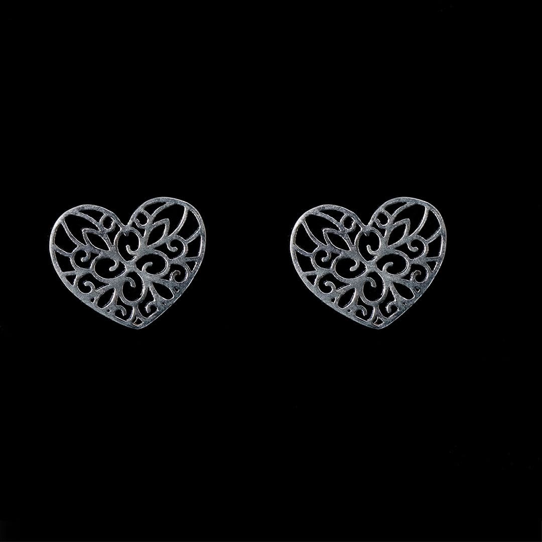 Classic Stud Earrings – Everyday Elegance