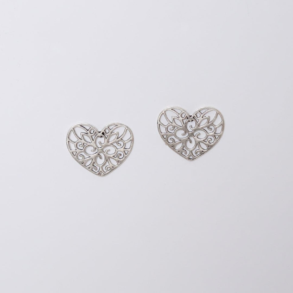 Classic Stud Earrings – Everyday Elegance