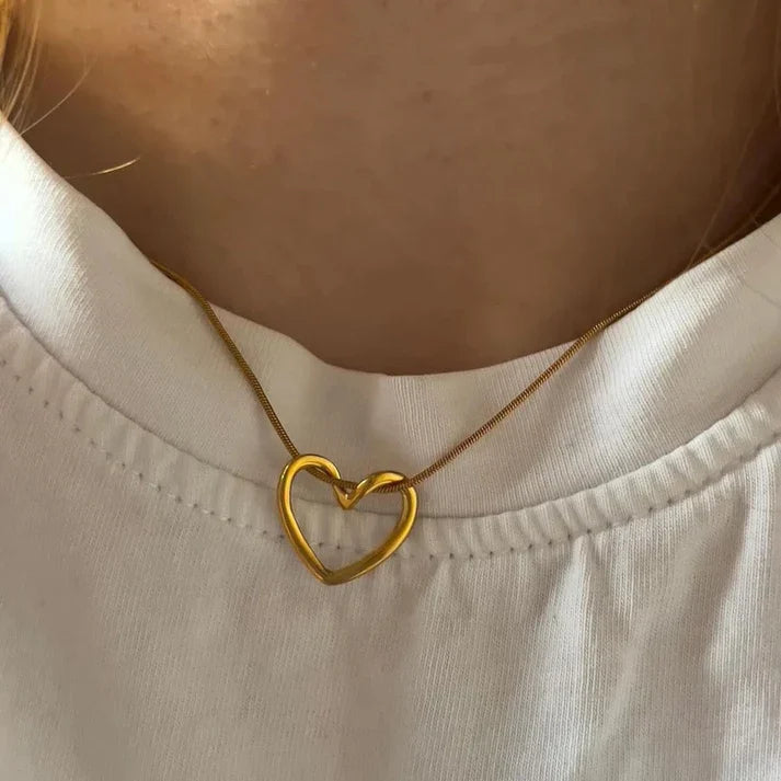 Heart Pendant Necklace -Elegant Love Gift Jewelry